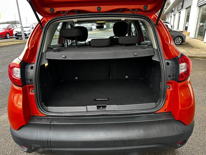 Used Renault Captur for sale - 77490666: Photo 9