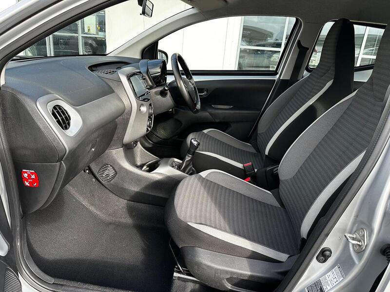 Used Toyota AYGO 2018 for sale - 77594941: Photo 12