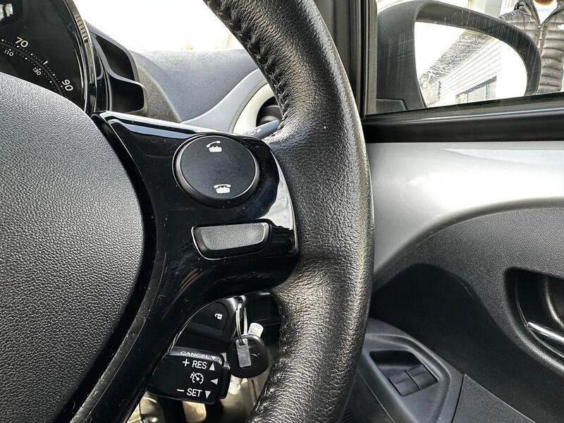 Used Toyota AYGO 2018 for sale - 77594941: Photo 18