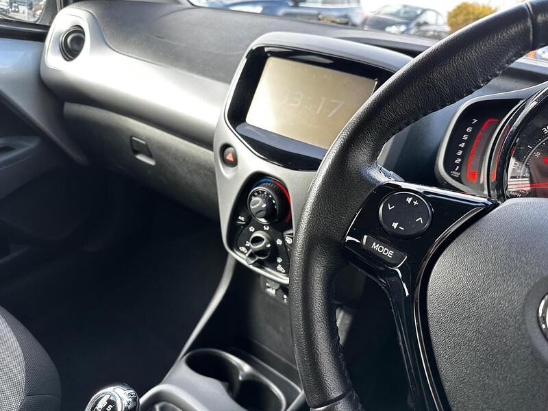 Used Toyota AYGO 2018 for sale - 77594941: Photo 20