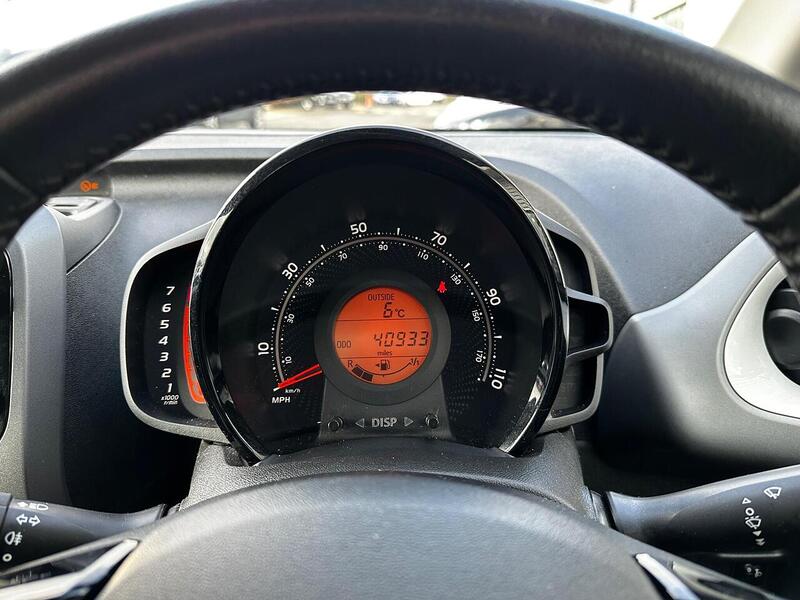 Used Toyota AYGO 2018 for sale - 77594941: Photo 21