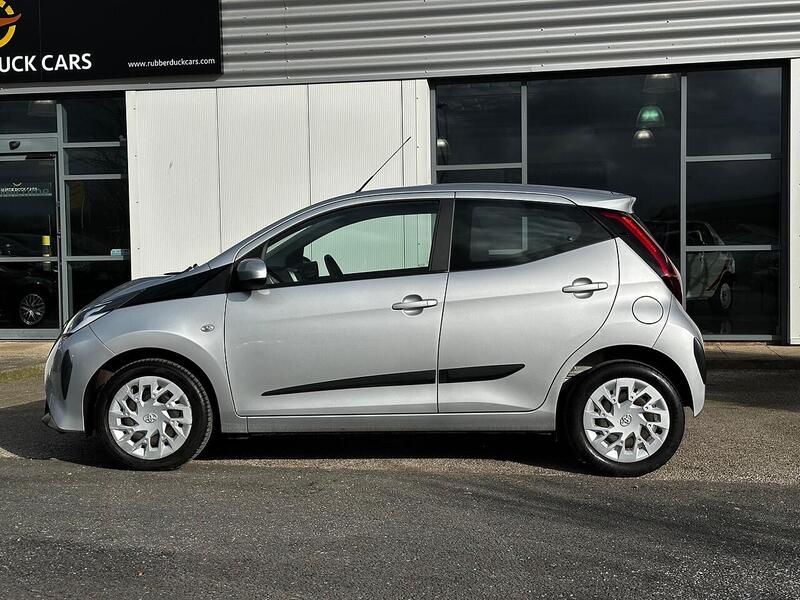 Used Toyota AYGO 2018 for sale - 77594941: Photo 8