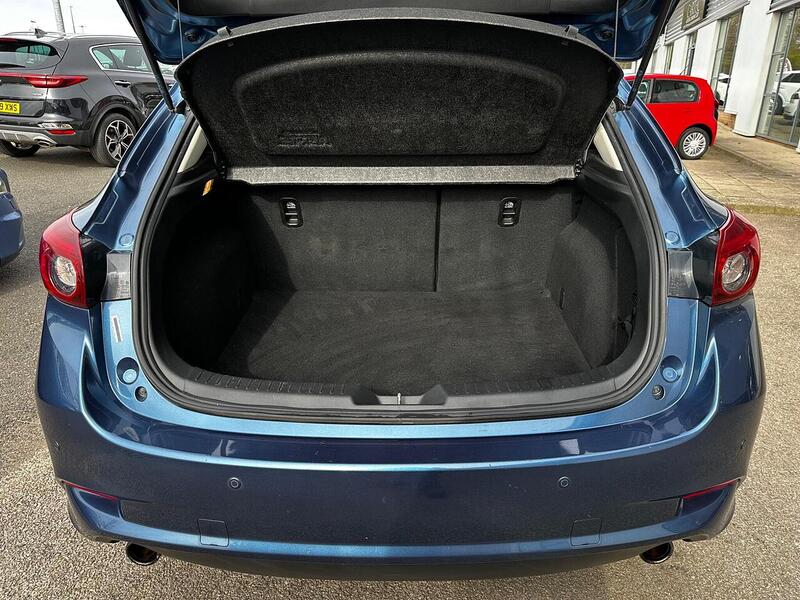 Used Mazda Mazda3 2016 for sale - 77984860: Photo 9