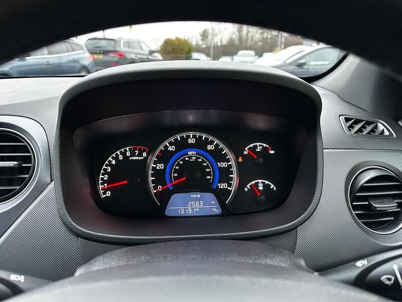 Used Hyundai i10 2019 for sale - 77328809: Photo 21