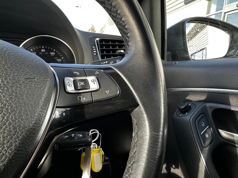 Used Volkswagen Polo 2015 for sale - 78150654: Photo 18