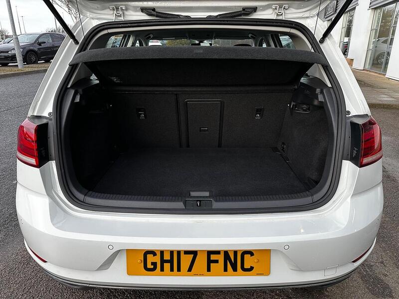 Used Volkswagen Golf 2017 for sale - 77132544: Photo 11