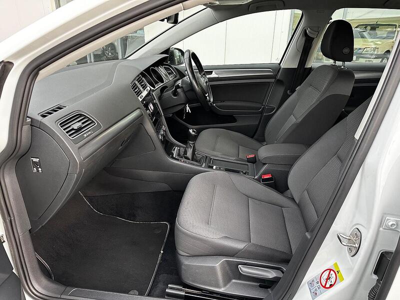 Used Volkswagen Golf 2017 for sale - 77132544: Photo 14