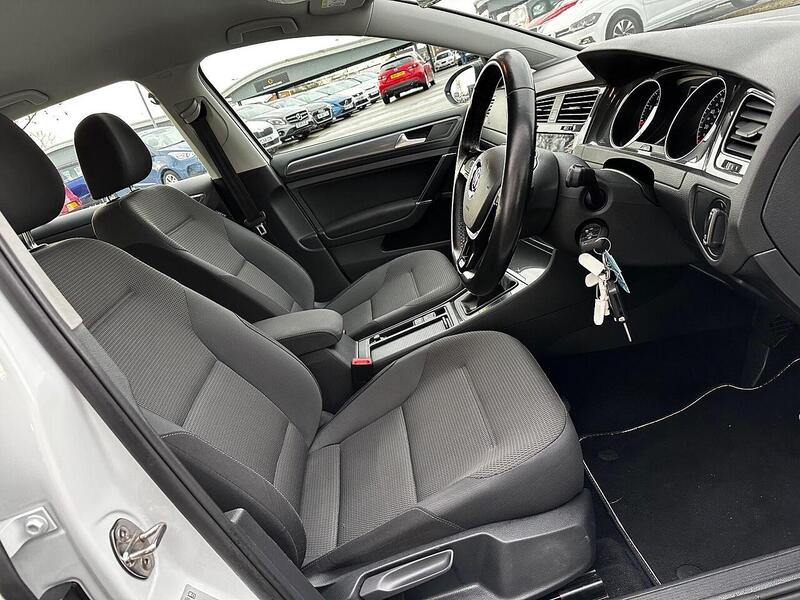 Used Volkswagen Golf 2017 for sale - 77132544: Photo 17