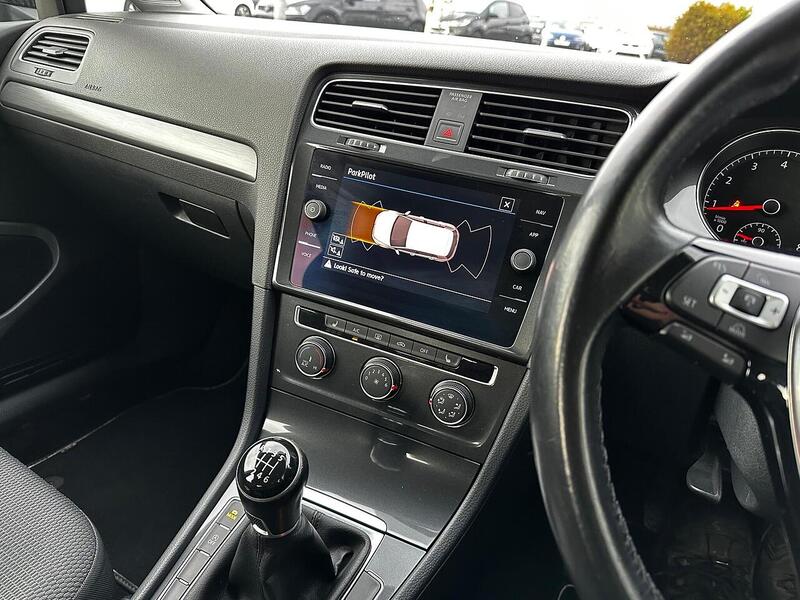 Used Volkswagen Golf 2017 for sale - 77132544: Photo 22