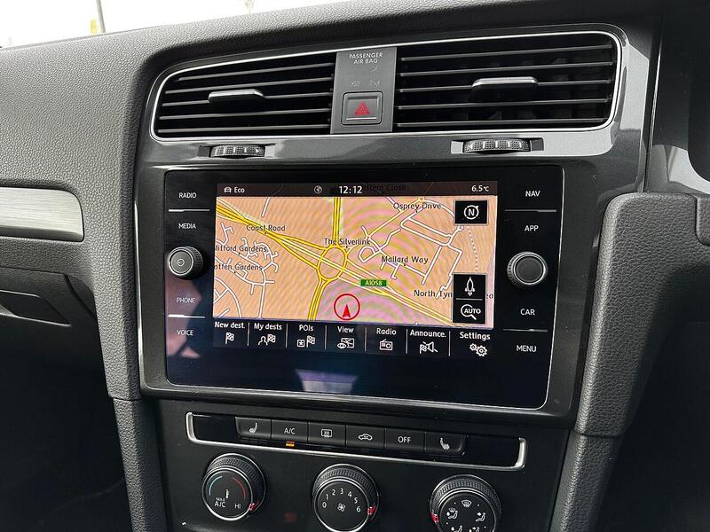 Used Volkswagen Golf 2017 for sale - 77132544: Photo 24