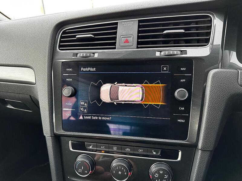 Used Volkswagen Golf 2017 for sale - 77132544: Photo 25