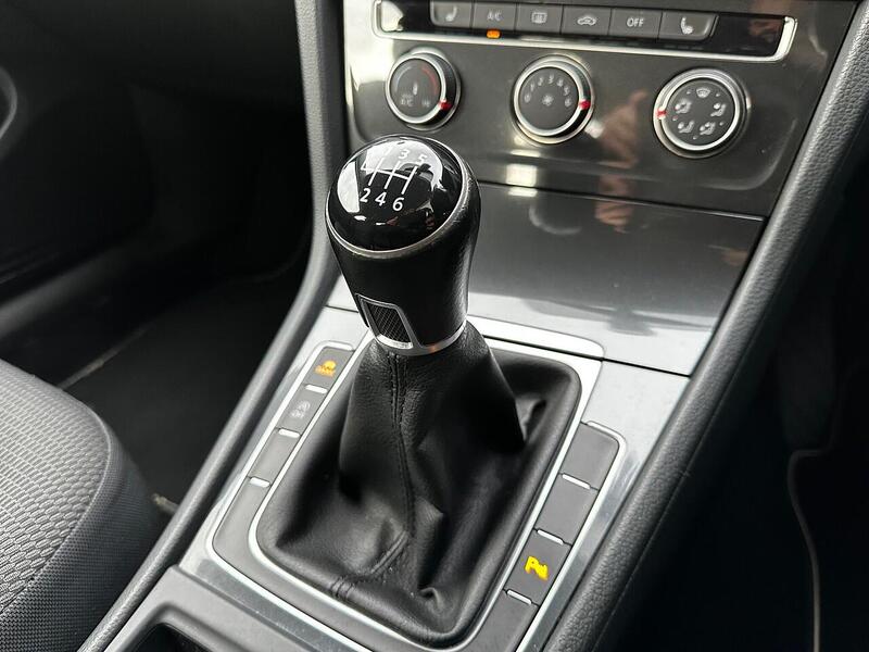 Used Volkswagen Golf 2017 for sale - 77132544: Photo 27