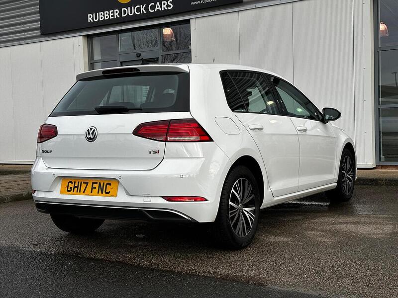 Used Volkswagen Golf 2017 for sale - 77132544: Photo 5