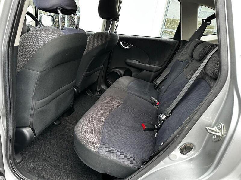 Used Honda Jazz 2013 for sale - 77547875: Photo 15