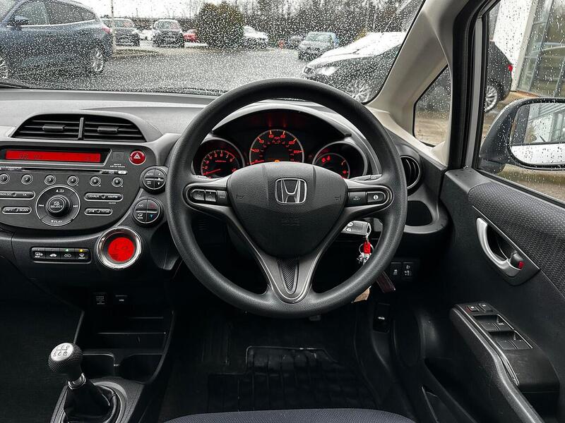 Used Honda Jazz 2013 for sale - 77547875: Photo 28