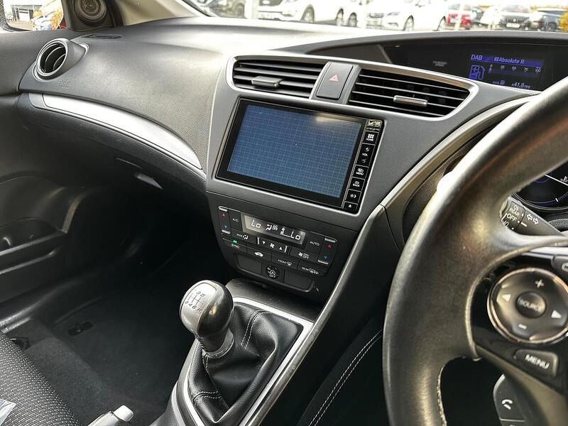 Used Honda Civic 2017 for sale - 77976797: Photo 18