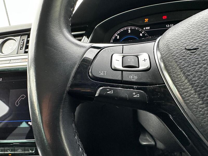 Used Volkswagen Passat for sale - 77490670: Photo 19