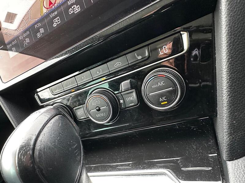 Used Volkswagen Passat for sale - 77490670: Photo 24