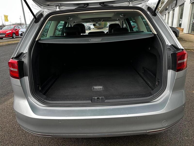 Used Volkswagen Passat for sale - 77490670: Photo 9