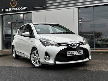 Used Toyota Yaris 2015 for sale - 77437855: Photo
