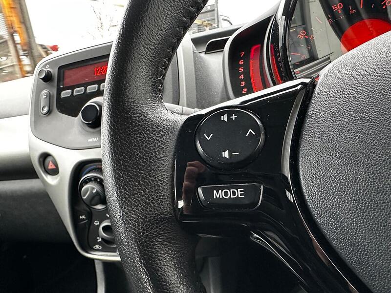 Used Toyota AYGO 2016 for sale - 77508124: Photo 19