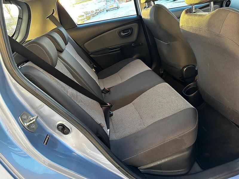 Used Toyota Yaris 2015 for sale - 77132575: Photo 14