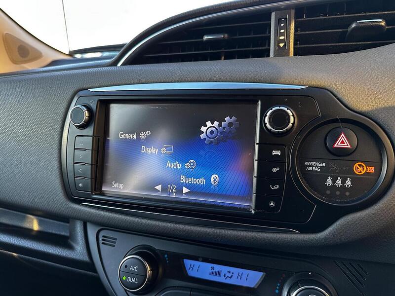 Used Toyota Yaris 2015 for sale - 77132575: Photo 22