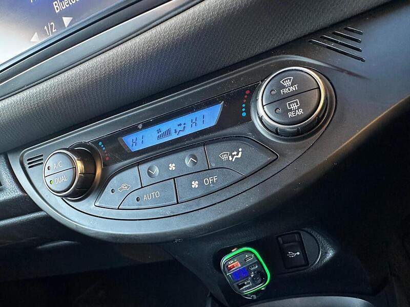 Used Toyota Yaris 2015 for sale - 77132575: Photo 24