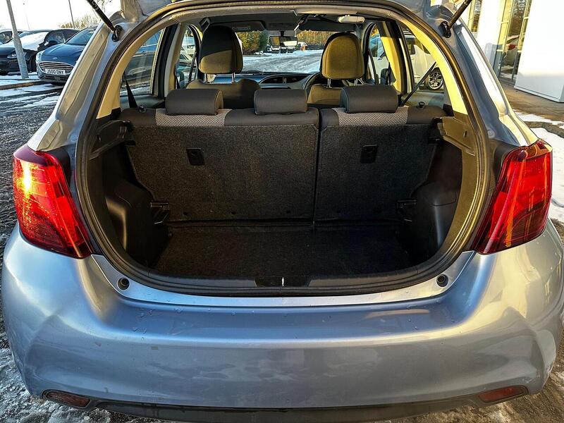 Used Toyota Yaris 2015 for sale - 77132575: Photo 9