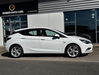 Used Vauxhall Astra 2017 for sale - 77920910: Photo