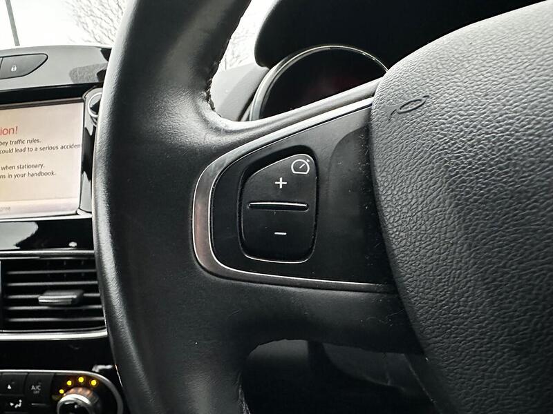 Used Renault Clio 2017 for sale - 77423030: Photo 19