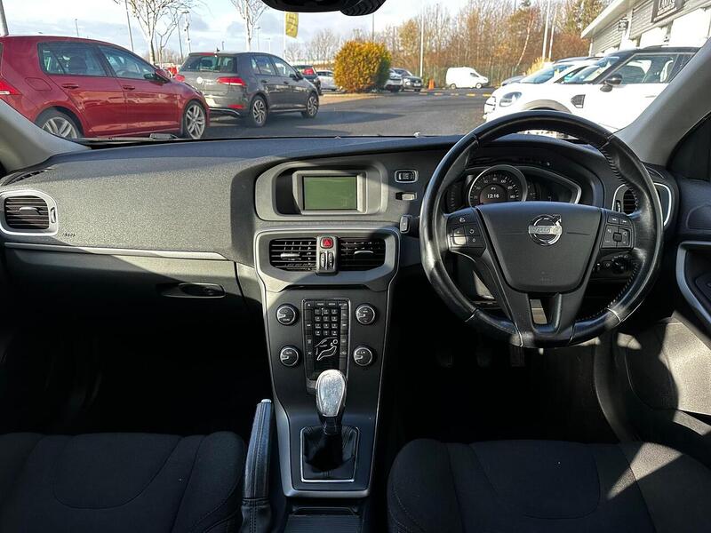Used Volvo V40 2013 for sale - 77409156: Photo 10