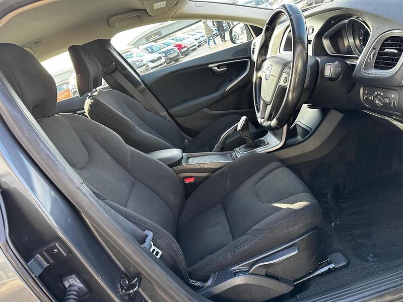 Used Volvo V40 2013 for sale - 77409156: Photo 15