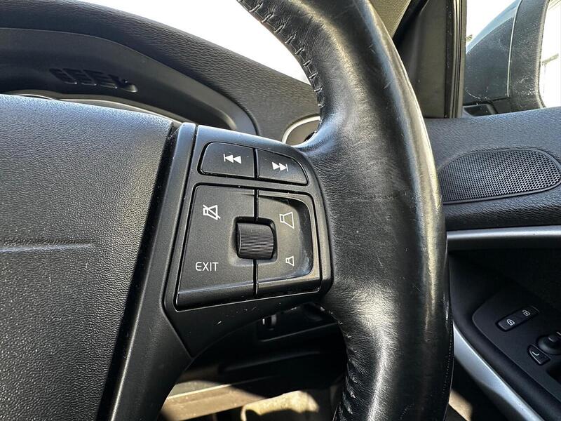 Used Volvo V40 2013 for sale - 77409156: Photo 18