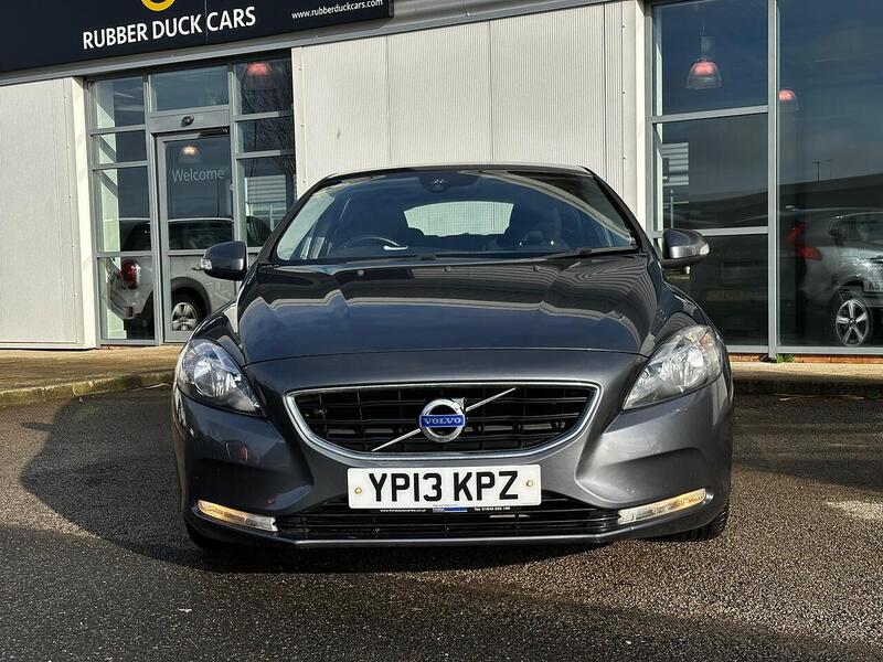 Used Volvo V40 2013 for sale - 77409156: Photo 2
