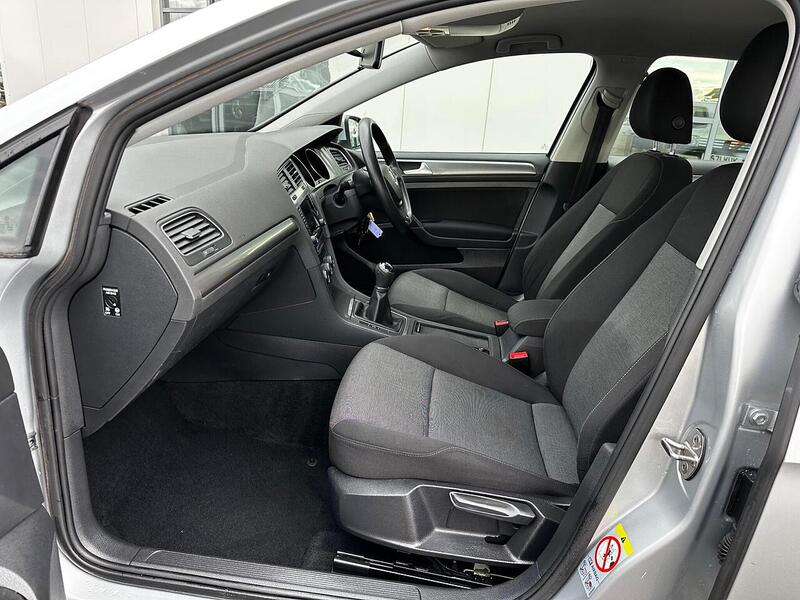 Used Volkswagen Golf 2013 for sale - 77681389: Photo 31