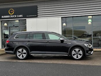 Used Volkswagen Passat 2016 for sale - 77384838: Photo