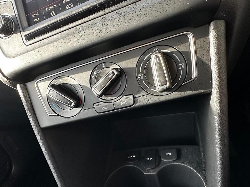 Used Volkswagen Polo 2015 for sale - 77584065: Photo 23