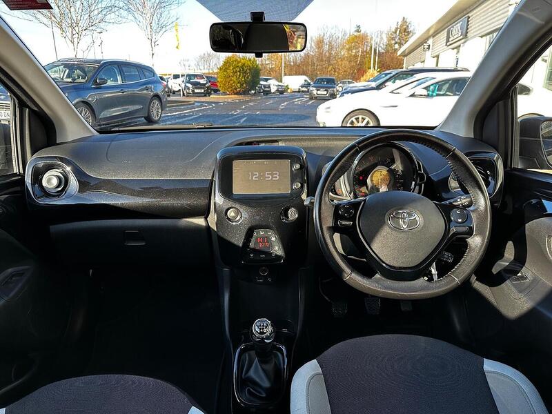 Used Toyota AYGO 2017 for sale - 77132510: Photo 10