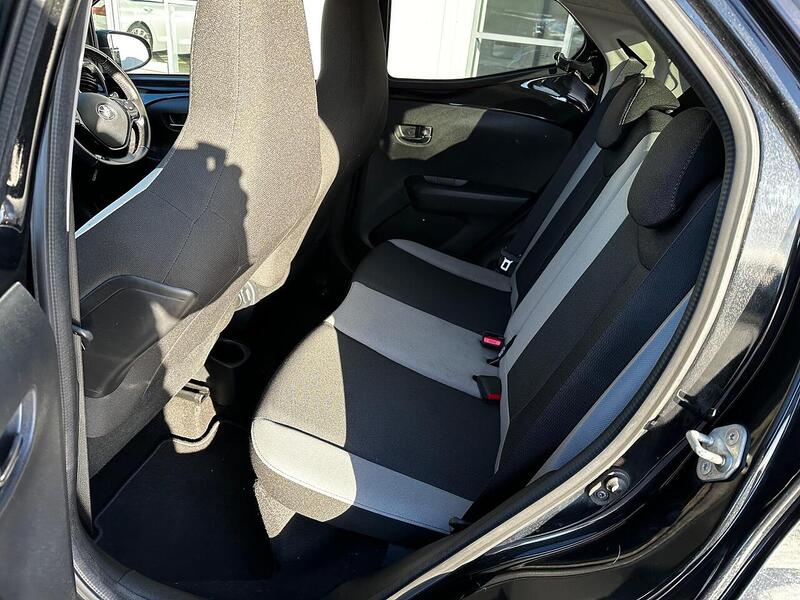 Used Toyota AYGO 2017 for sale - 77132510: Photo 13