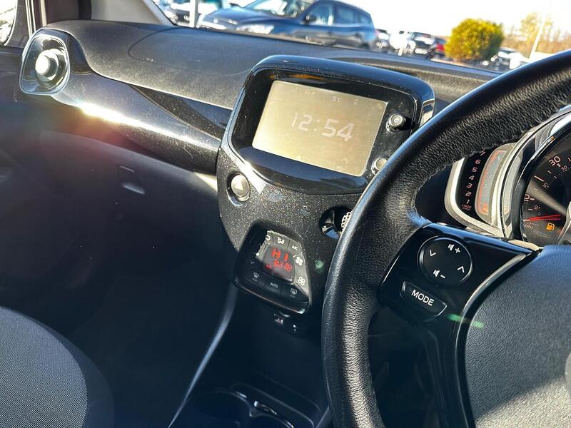 Used Toyota AYGO 2017 for sale - 77132510: Photo 20