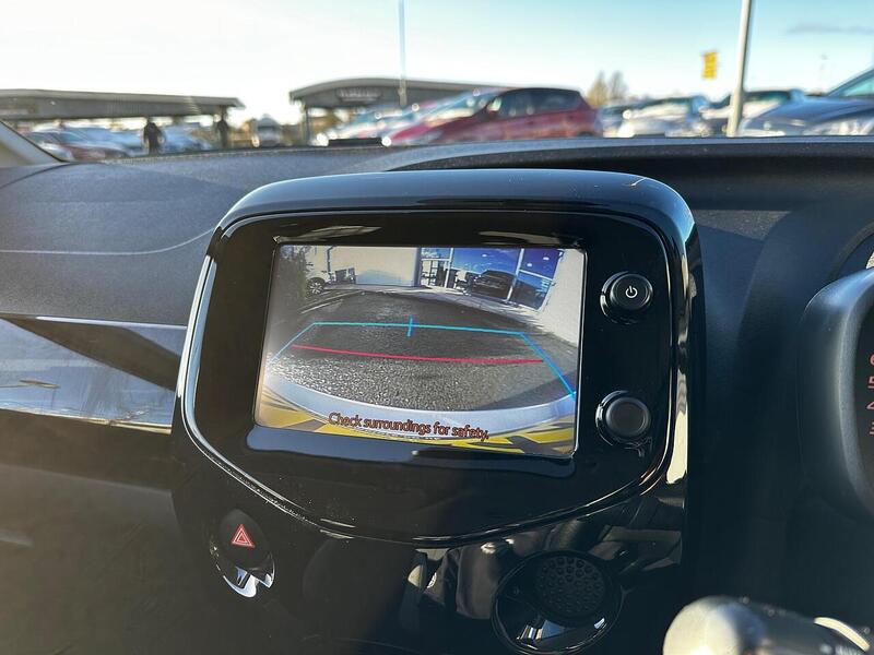 Used Toyota AYGO 2017 for sale - 77132510: Photo 23