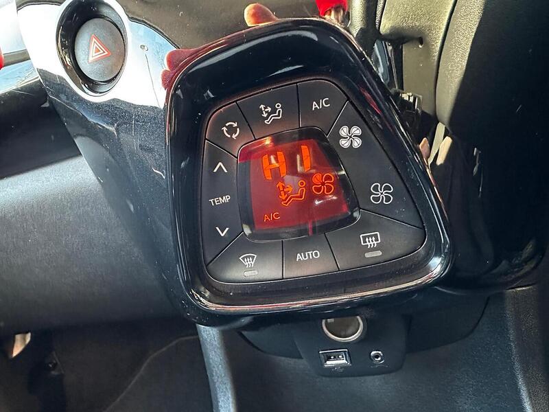 Used Toyota AYGO 2017 for sale - 77132510: Photo 24