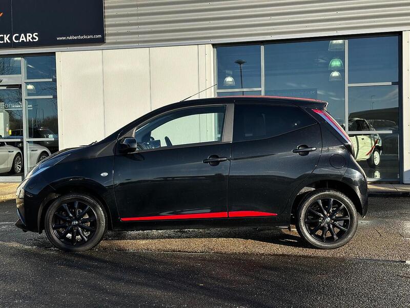 Used Toyota AYGO 2017 for sale - 77132510: Photo 8