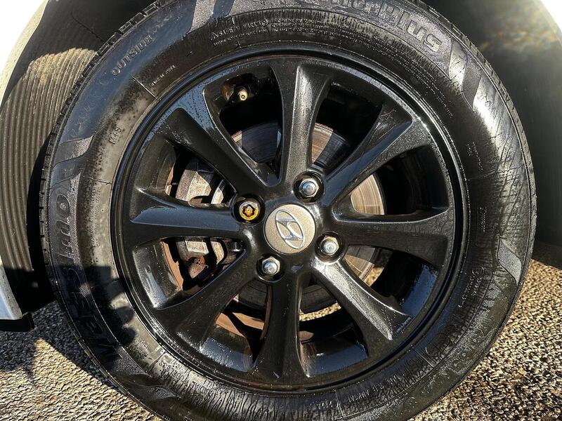 Used Hyundai i10 for sale - 77162053: Photo 9