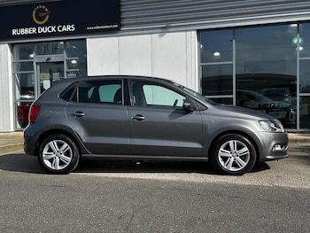 Used Volkswagen Polo 2016 for sale - 77932588: Photo