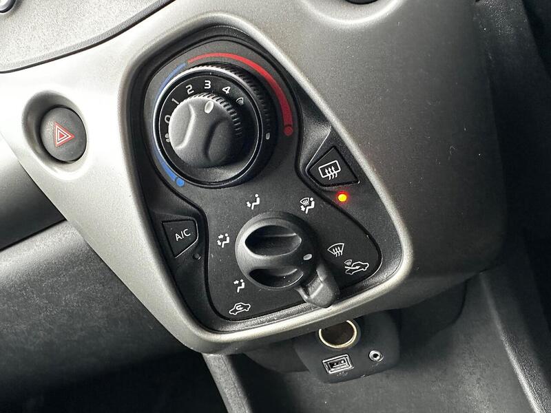 Used Toyota AYGO 2016 for sale - 77154026: Photo 23