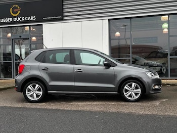 Used Volkswagen Polo 2017 for sale - 77564114: Photo