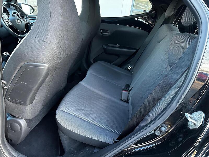 Used Toyota AYGO 2021 for sale - 77132441: Photo 17