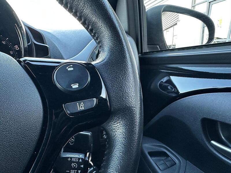 Used Toyota AYGO 2021 for sale - 77132441: Photo 22